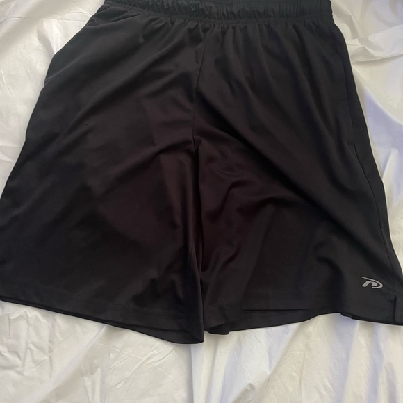 Black shorts - Picture 3 of 3